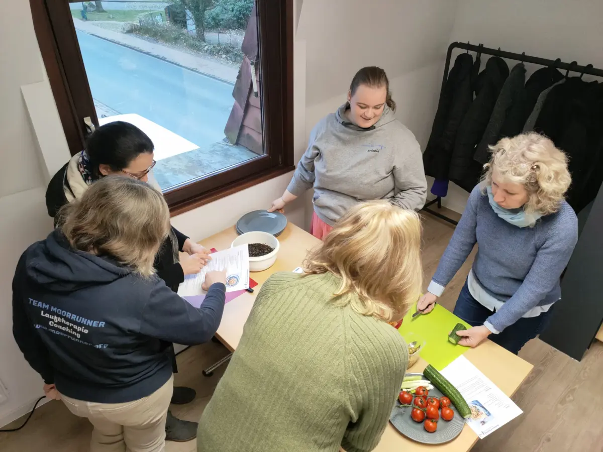 Wooßmann Akademie. Typgerechte Ernährung – Workshop für nachhaltige Ernährungsstrategien. Lebensstil Anpassungen für erhöhte Produktivität und Wohlbefinden. In Bremen und Niedersachsen.