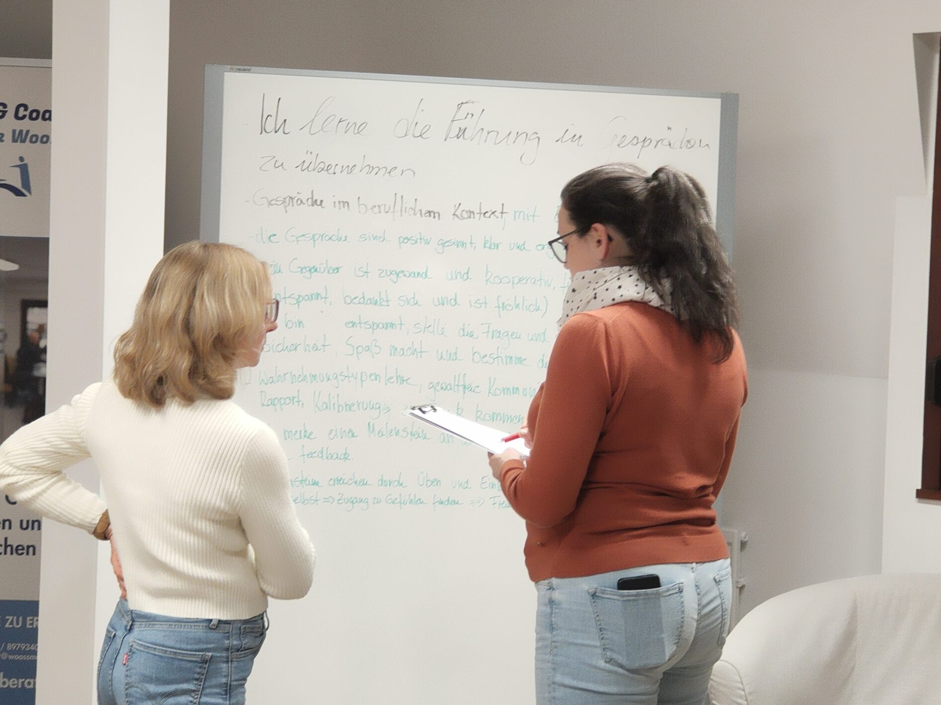 NLP Ausbildungen in der Wooßmann Akademie. NLP Basic, NLP Practitioner & NLP Master DVNLP zertifiziert. Förderungen der Ausbildung möglich. Anerkannter Bildungsurlaub in Niedersachsen.